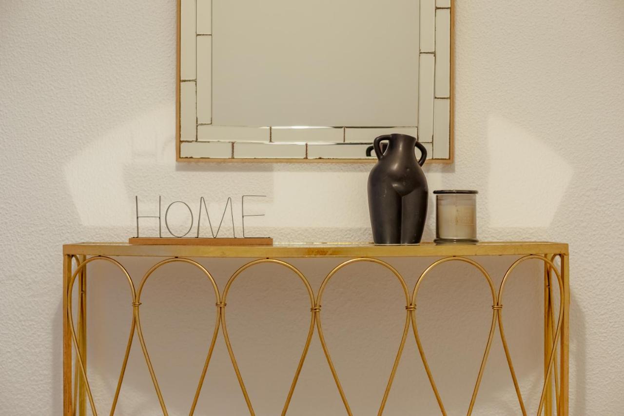 Elegant 3 Bedroom Apt - City Centre - Garage - Metro Lisboa المظهر الخارجي الصورة