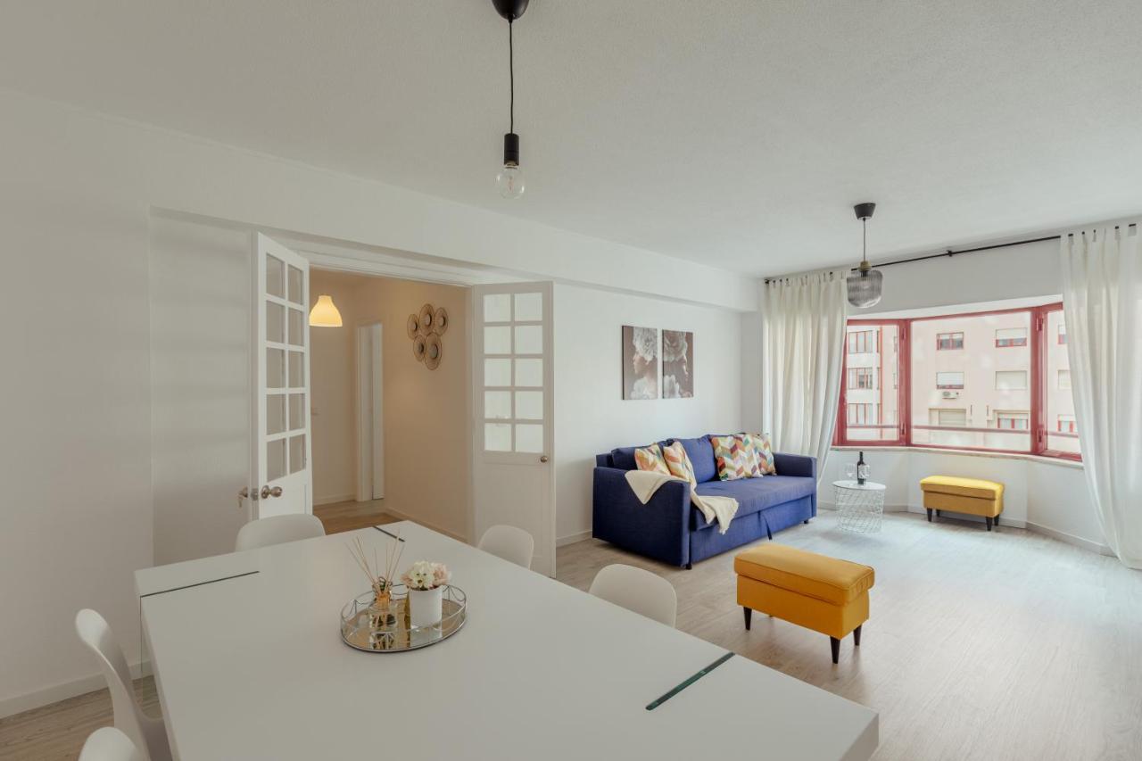Elegant 3 Bedroom Apt - City Centre - Garage - Metro Lisboa المظهر الخارجي الصورة