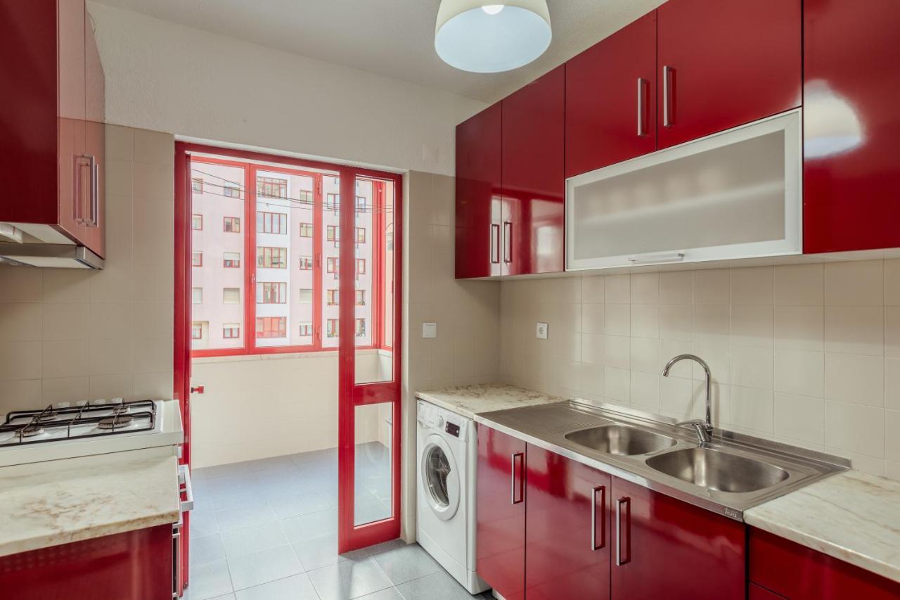 Elegant 3 Bedroom Apt - City Centre - Garage - Metro Lisboa المظهر الخارجي الصورة