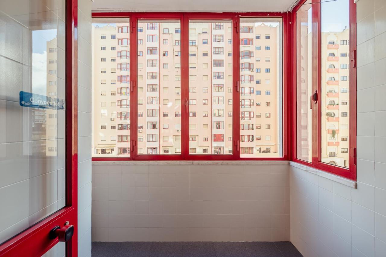 Elegant 3 Bedroom Apt - City Centre - Garage - Metro Lisboa المظهر الخارجي الصورة