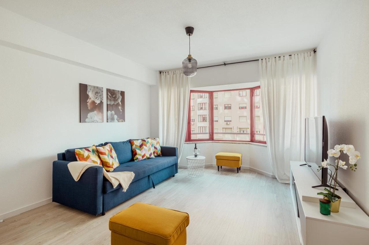 Elegant 3 Bedroom Apt - City Centre - Garage - Metro Lisboa المظهر الخارجي الصورة
