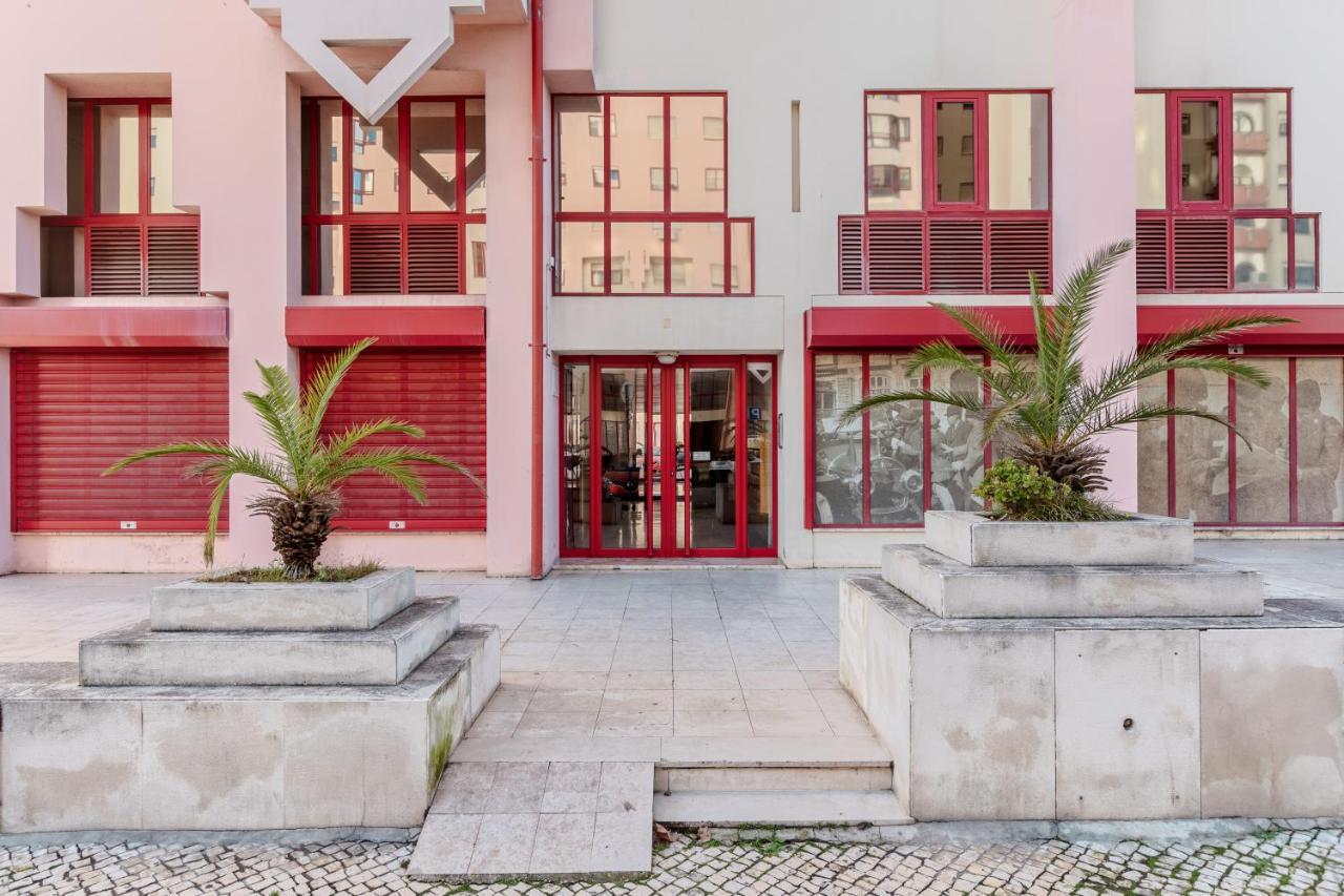 Elegant 3 Bedroom Apt - City Centre - Garage - Metro Lisboa المظهر الخارجي الصورة