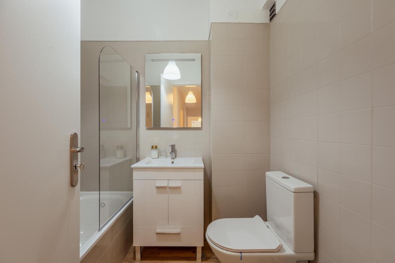 Elegant 3 Bedroom Apt - City Centre - Garage - Metro Lisboa المظهر الخارجي الصورة