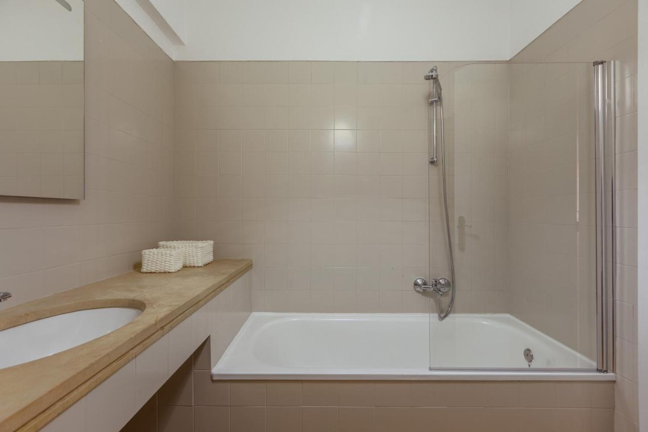 Elegant 3 Bedroom Apt - City Centre - Garage - Metro Lisboa المظهر الخارجي الصورة