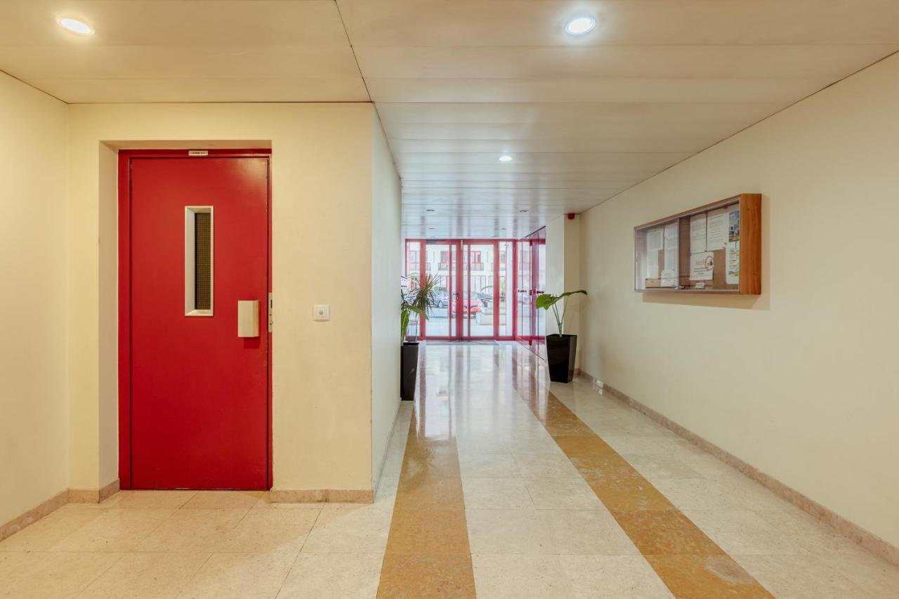 Elegant 3 Bedroom Apt - City Centre - Garage - Metro Lisboa المظهر الخارجي الصورة